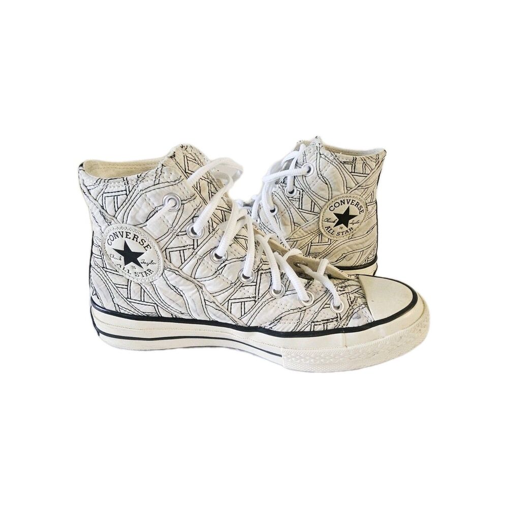 Converse Chuck Taylor Women's Sneakers Size 7 - Picture 3 of 9